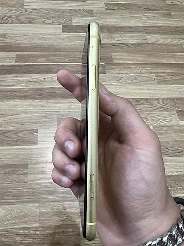 iphon: IPhone 11, 64 GB, Sarı — 2