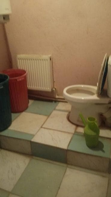 kirayə ev və mənzil: Kiraye, nasosnuda, deniz qiragi,2otagli heyet evi, cemi 180 manata — 6