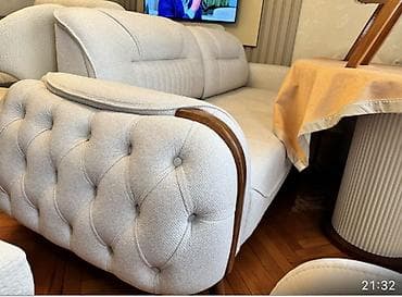 divan desti: İşıq krem rəngində yumşaq toxumalı salon dəsti - 1 ədəd geniş divan — 2
