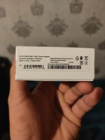 iphone 13 pro max ekran: Apple USB‑C 20W Power Adapter (Model A2347) Kabel ilə birlikdə — 2