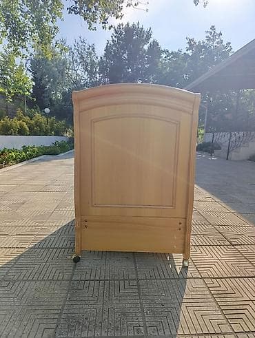 dowek: Uşaq beşiyi – təbii ağac rəngində, klassik dizayn. Xüsusiyyətlər: - — 2