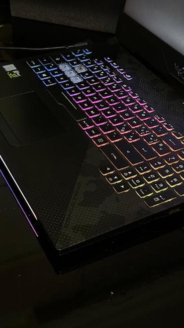 ASUS: Asur ROG Scar Strix II İtaliyadan alınıb 2000€ (~3600₼) Qutusu var — 2