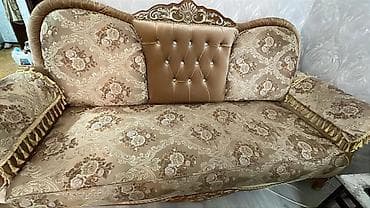 divan ortusu: Klassik üslubda salon dəsti az işlənib, hec bir problem yoxdu. - — 2