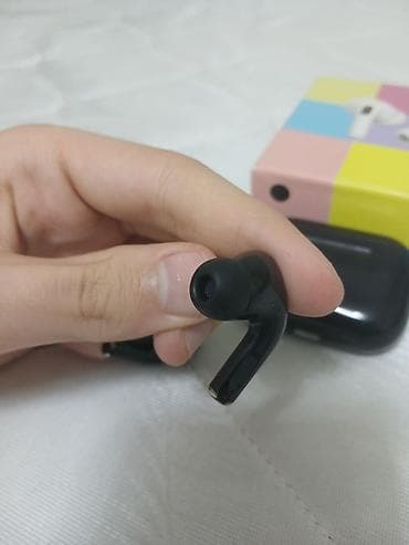 Bluetooth qulaqlıq seti – TWS in‑ear - Rəng: qara - Qulaqdaxili — 5