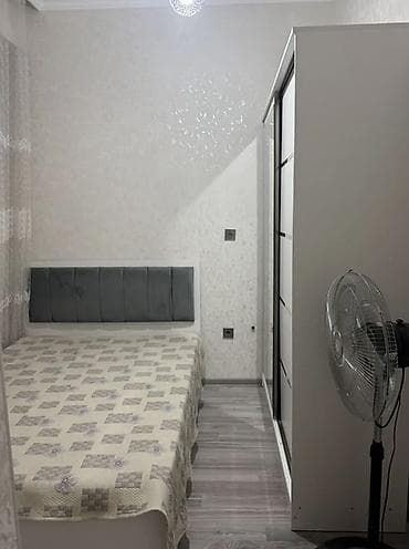 divan ustu ortuk: Yataq otağı mebel dəsti - İki nəfərlik rahat çarpayı: yumşaq, boz — 1