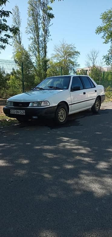 tap az niva: Hyundai Excel sedan 1997ci il - Kuzov: 4 qapılı sedan, ağ rəng - — 2