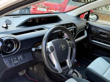 taksi ucun maşınlar: Toyota Prius: 1.5 l | 2016 il Hetçbek — 7
