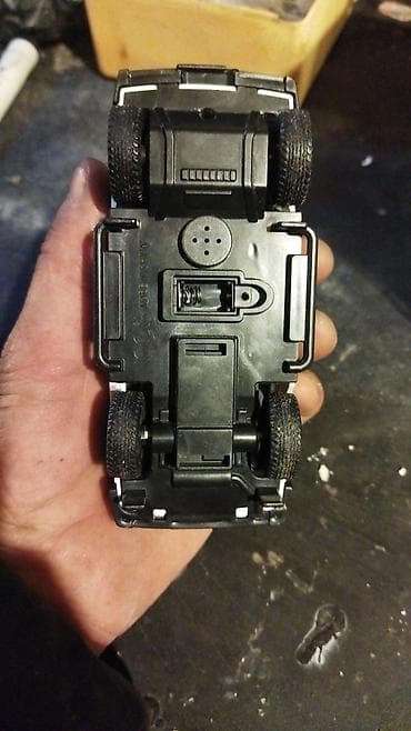 Velosipedlər: Ağ rəngli Lada Niva (model) oyuncaq maşın - Miqyas: təqribən — 2