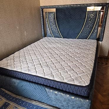 Tek taxt satılır. Komplekt: taxt, baza və matras. Başlıq hissəsi