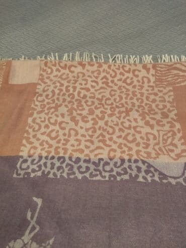 Qalin şərf. eni 70sm uzunluğu 1,85. təzədi