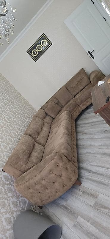 Divan satılır 2.3e bazalidi açılır Qiymet 500 azn.Ünvan Yeni Günəşli — 1