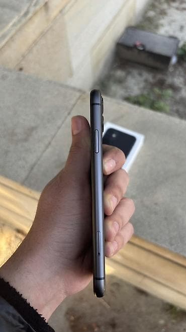 iphone 11 qutu: IPhone 11, 64 GB, Qara, Face ID — 5