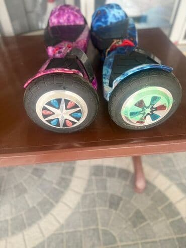 гироскутеры 10 дюймов: Məhsul: Smart Drifting Scooter (hoverboard) Xüsusiyyətlər: - 2 ədəd — 2