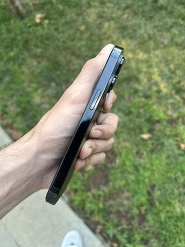 iphone original adapter: IPhone 14 Pro, Qara, Face ID — 4
