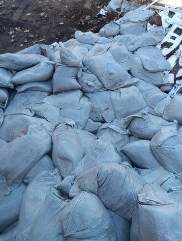 yonca toxum: Torf gubresi catrlma odenişli yernde 2.50 azn — 8