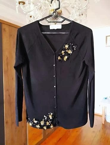 Türk,malı.------------
M,38,(R)--------------
Boy,165sm.
Çəki,60,65,kq lalafo.az -da Türk,malı.------------
M,38,(R)--------------
Boy,165sm.
Çəki,60,65,kq