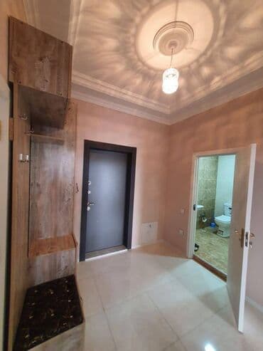 sarayda yeni tikili binalar: Sumqayıt şəhər Bulvar küçəsində 10 mərtəbəli binanın 8 сi — 7