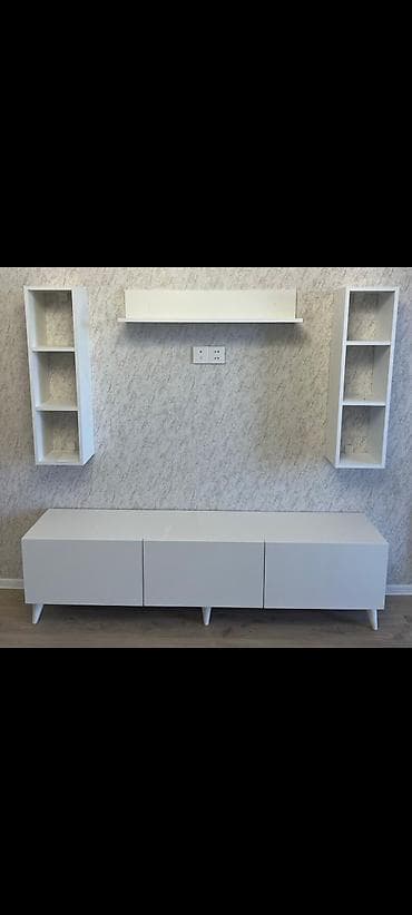 Düz TV altlığı, Polkalı