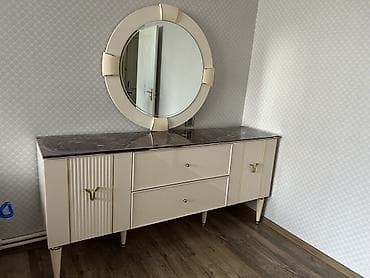 guzgulu dolab: Güzgülü, Türkiyə — 4