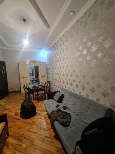 xirdalanda evler: İnşaatçılar metrosuna 5-10 dəqiqə uzaqlıqda bina evinə 2 nəfər otaq — 3