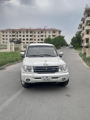07 salon: Mitsubishi Pajero: 2 l | 2001 il 362184 km Ofrouder/SUV — 1