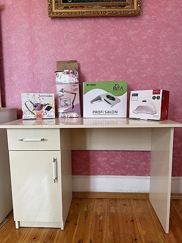 Gözəllik və estetika avadanlığı: Manikür masası və tam ləvazimat dəsti Məhsul tərkibi: - Klassik — 1
