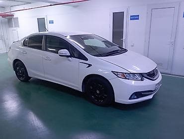 Su nəqliyyatı: Honda Civic: 1.5 l | 2013 il Sedan — 3