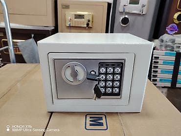 Rəqəmsal kilidli metal seyf - Material: qalın metal gövdə, toz boya
