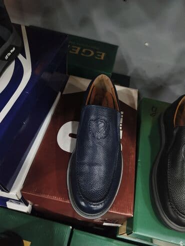 ayaqqabı кожание: Kişi ayaqqabıları – klassik və gündəlik modellər - Material: qara və — 12