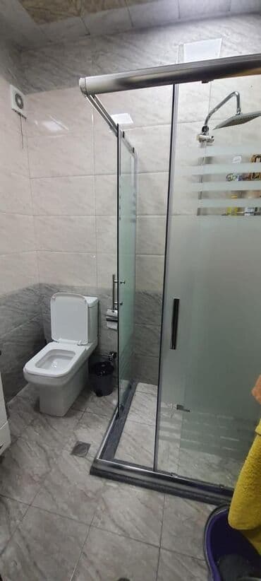 Qaşıqlar: 3 nefer qiz axdarilir - Künc divan: yumşaq nüanslı bej rəng, sağ/sol — 7