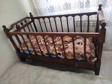 мебель отдам даром: Oğlan və qız üçün, İşlənmiş, Dördbucaq, Beşik, Dəstsiz, Matras ilə, Yellənmə mexanizm ilə — 1
