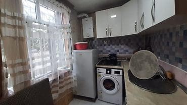 2 otaqlı evler: Ev uzunmüddətli kiyarə verilir . Evdə lazim olan butun əşyalar var — 3