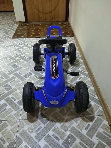 Uşaq üçün elektrik maşınları: Uşaq pedallı go-kart - Rəng: mavi/qarışıq qara detallarla - Pedallı — 3