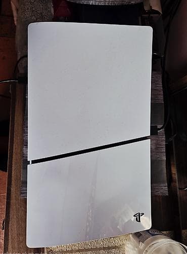 2 ci əl PlayStation 5 slim AZ işlənmiş - Rəng: ağ/qaranlıq iki tonlu — 7