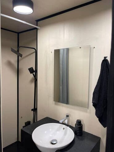 xacmaz obyekt: Sahil metrosuna yaxin 90kv sahəsi olan obyekt 3otaqli ofis 1000azn — 10