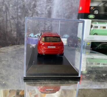 metbex tavan modelleri: Коллекционная модель AUDI Q5 MJ facelift volcano red 2013 Dealer — 10