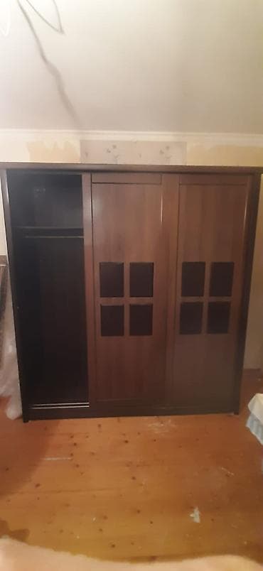 termo guzgusu: 3 qapılı, Güzgülü, Qəhvəyi, Digər material, Kupe, Düz dolab — 3