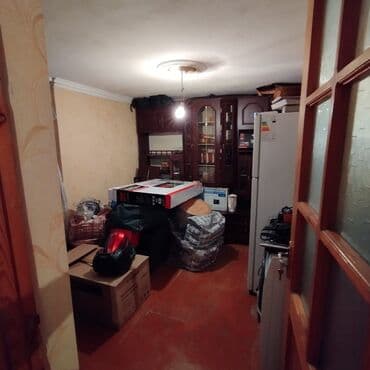 sabunçuda evlər: Bakı, Sabunçu qəs., 3 otaqlı, Köhnə tikili, m. Koroğlu, 96 kv. m — 2