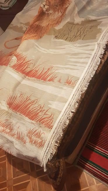 divan pokrival: ● Yataq örtüyü ● 250 x 210 ölçüdə zərif zərli sapla işlənmiş — 4