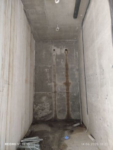 ремонт в стиле лофт: Səssiz tozsuz səliqəli kəsim. Beton katlavan monolit kubik — 20