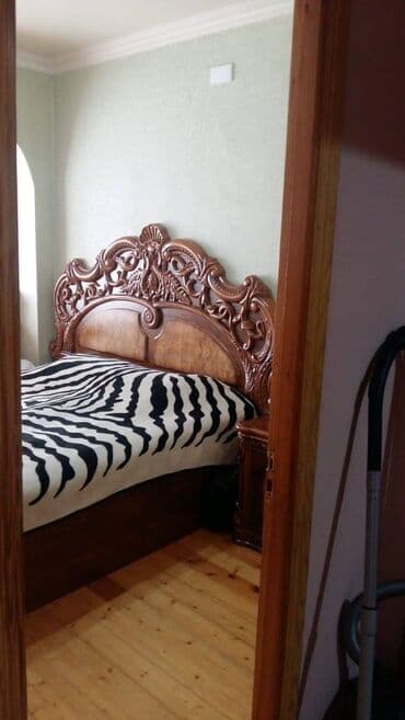 rabocide satilan evler: Bakı, 3 otaqlı, Köhnə tikili, 90 kv. m — 2