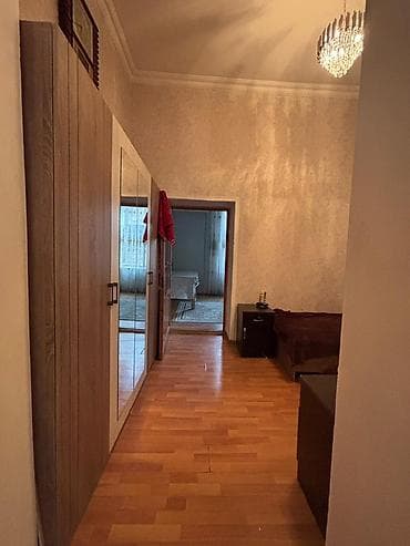 gencede ev: 3 otaqlı fərdi ev (həyətyanı sahə ilə) Planlama və sahələr: - Geniş — 4