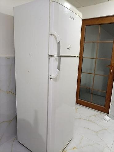 Elektronika: Beko iki qapılı soyuducu - Üst qapıda dondurucu bölmə, içində əlavə — 4