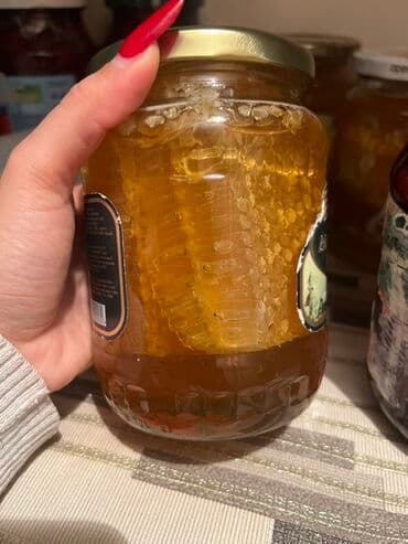 uğur şirniyyat fabriki: 3 kl luq bankada bal 150 azn!Tam temiz ve qatqisizdir.Lacin — 1