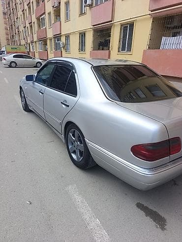 toyota prado bufer: Mercedes-Benz sedan – salon və daxili təchizat - Kuzov: sedan, gümüşü — 7