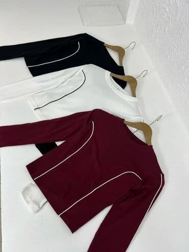 женские спортивные футболки: Qadın uzunqol top – kontrast tikiş detallı - Model: Dar kəsimli — 1