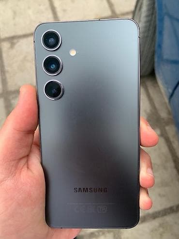 mikrofon: Smartfon – 8 GB RAM, 256 GB yaddaş Xüsusiyyətlər: Yenidir qutusu — 6
