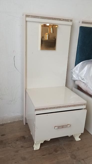 Ev üçün mebel: 2 təknəfərlik çarpayı, Dolab, Komod, Termo, İşlənmiş — 4