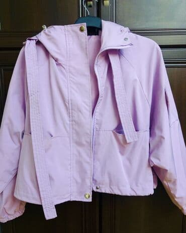 демисезонные куртки с капюшоном: Bol model gödəkcə 40 azn satılır Endirimdə mümkündür Açıq bənövşəyi — 1