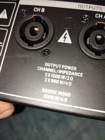 yamaha ses sistemi: Səsgücləndirmə və səhnə üçün tam professional audio seti - Mikser — 3